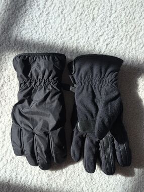 isotoner Black Men's Insulated Cold-Weather Gloves